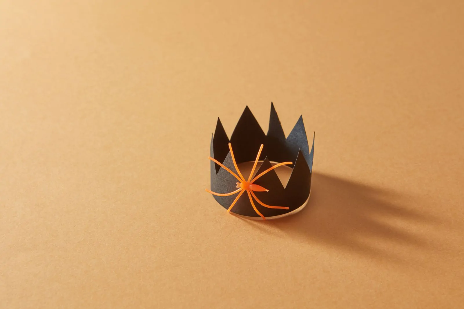 Easy spider craft — Halloween crafts for kids
